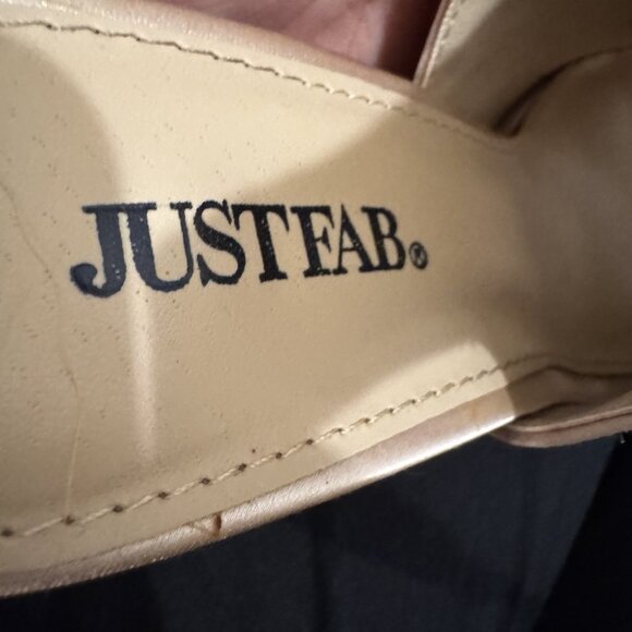 pretty rose goldish cream Just Fab heels. US size 7 - Picture 4 of 4